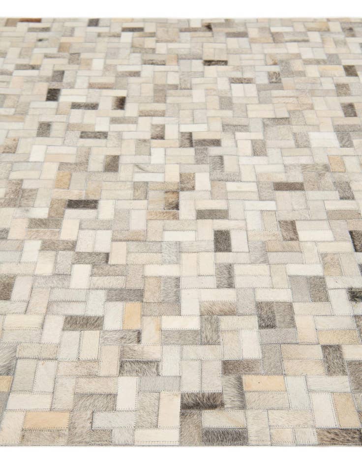 Detail image of 4' 8 x 6' 6 Cowhide Stocks Rug