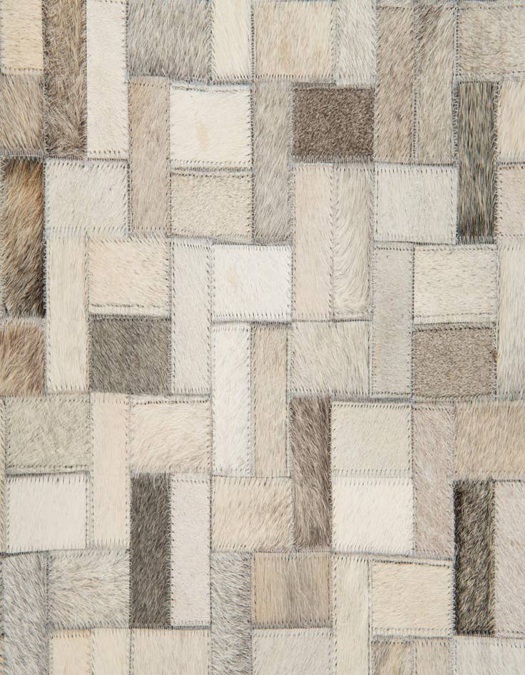 Detail image of 4' 8 x 6' 6 Cowhide Stocks Rug