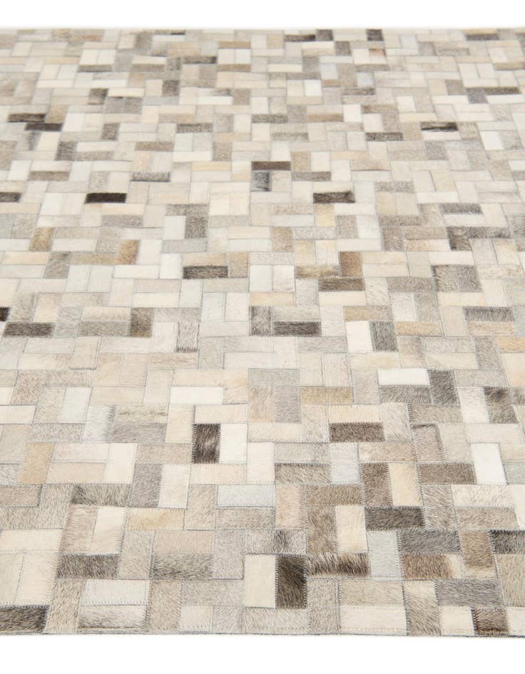 Detail image of 4' 7 x 6' 6 Cowhide Stocks Rug