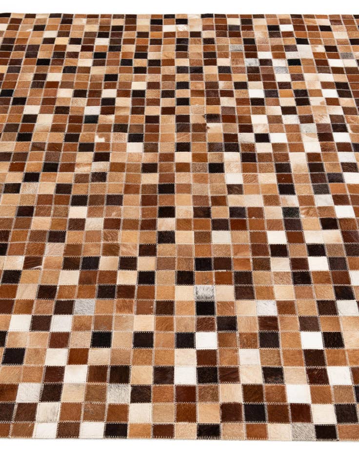 Detail image of 4' 8 x 6' 8 Cowhide Stocks Rug
