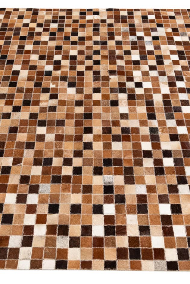 Detail image of 4' 8 x 6' 8 Cowhide Stocks Rug