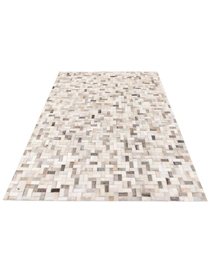 Detail image of 4' 6 x 6' 6 Cowhide Stocks Rug