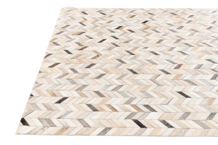 Detail image of 4' 8 x 6' 6 Cowhide Stocks Rug