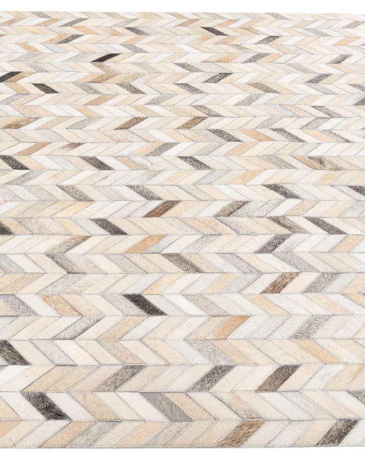 Detail image of 4' 8 x 6' 6 Cowhide Stocks Rug