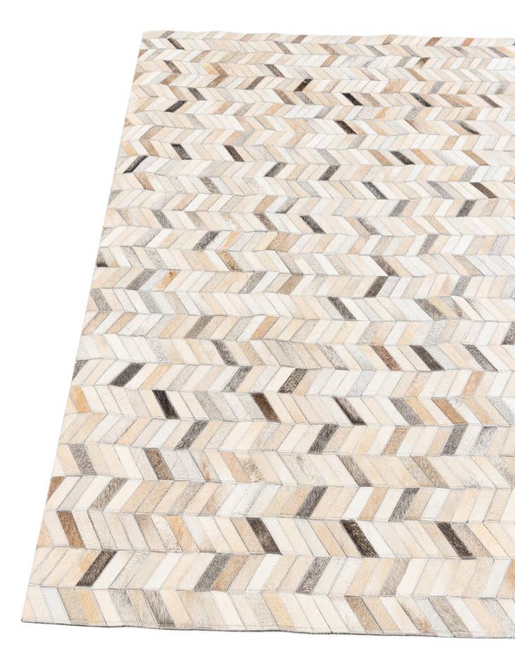 Detail image of 4' 7 x 6' 9 Cowhide Stocks Rug