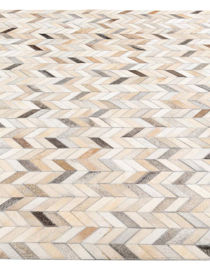 Detail image of 4' 7 x 6' 9 Cowhide Stocks Rug