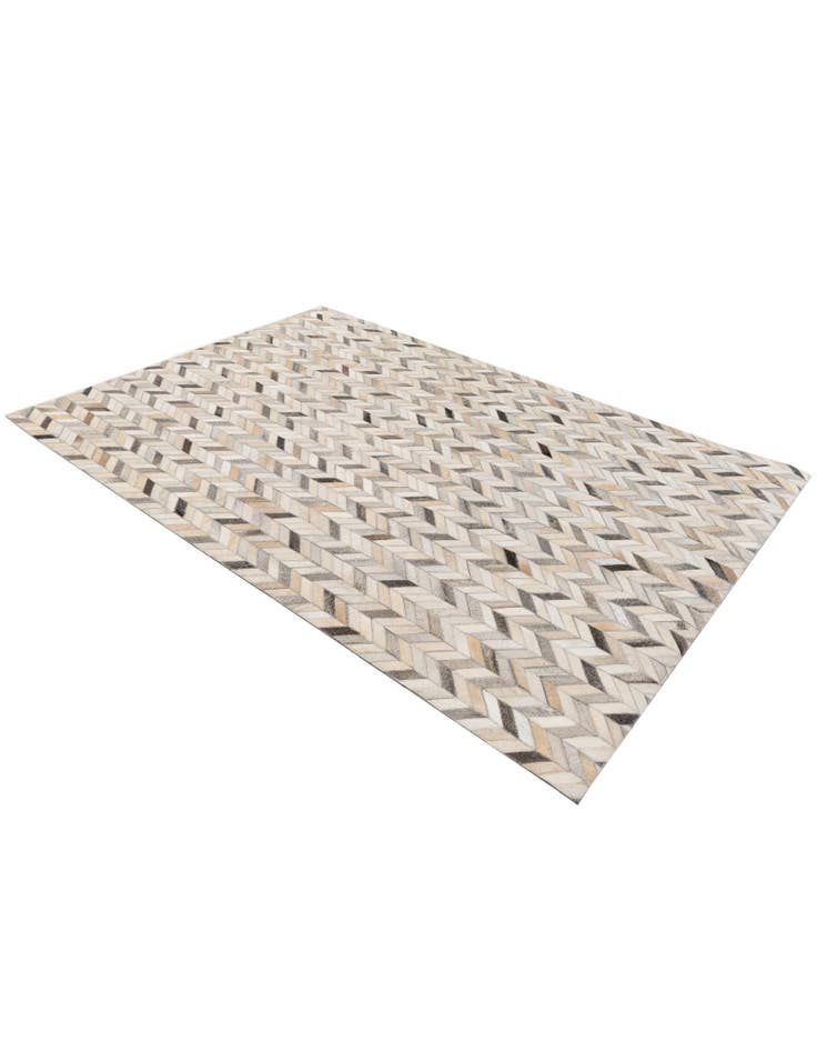 Detail image of 4' 7 x 6' 8 Cowhide Stocks Rug