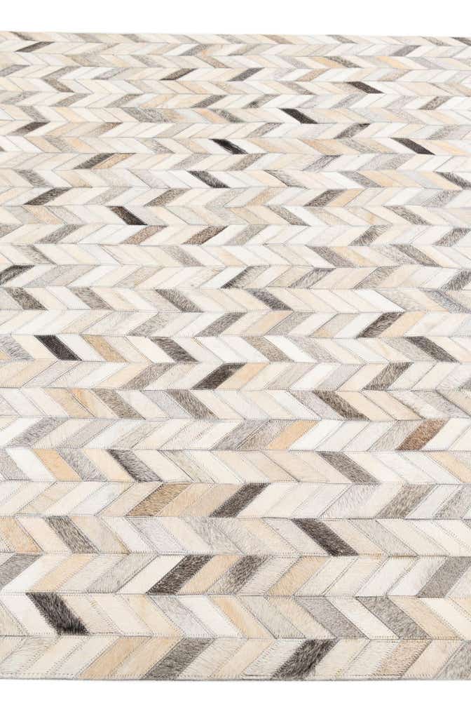 4' 7 x 6' 8 Cowhide Stocks Rug