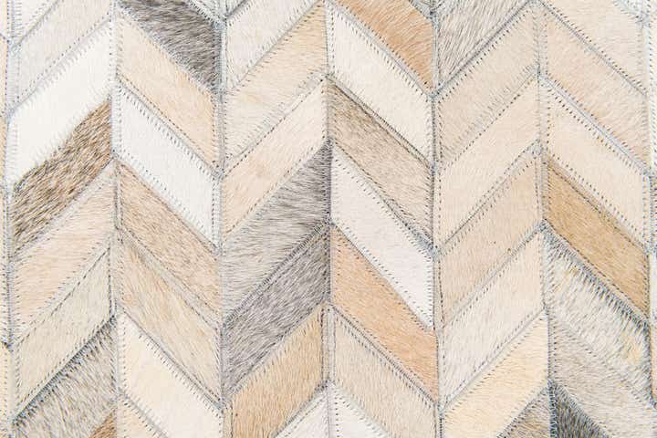 4' 7 x 6' 7 Cowhide Stocks Rug