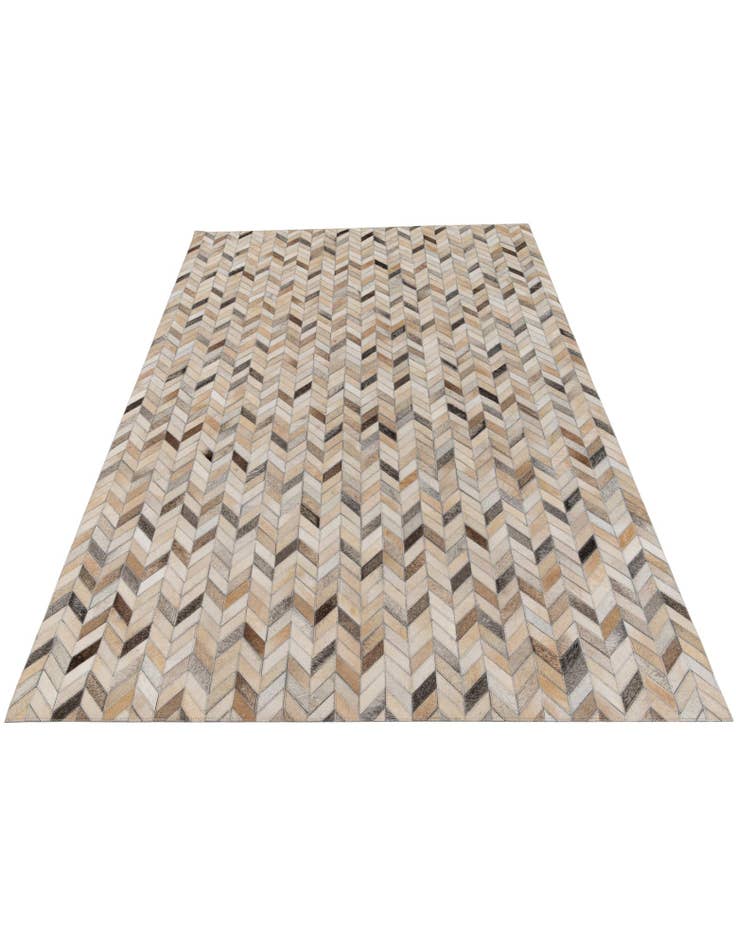 Detail image of 4' 8 x 6' 8 Cowhide Stocks Rug