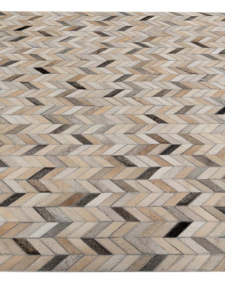 Detail image of 4' 8 x 6' 7 Cowhide Stocks Rug