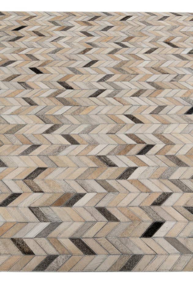 Detail image of 4' 8 x 6' 7 Cowhide Stocks Rug