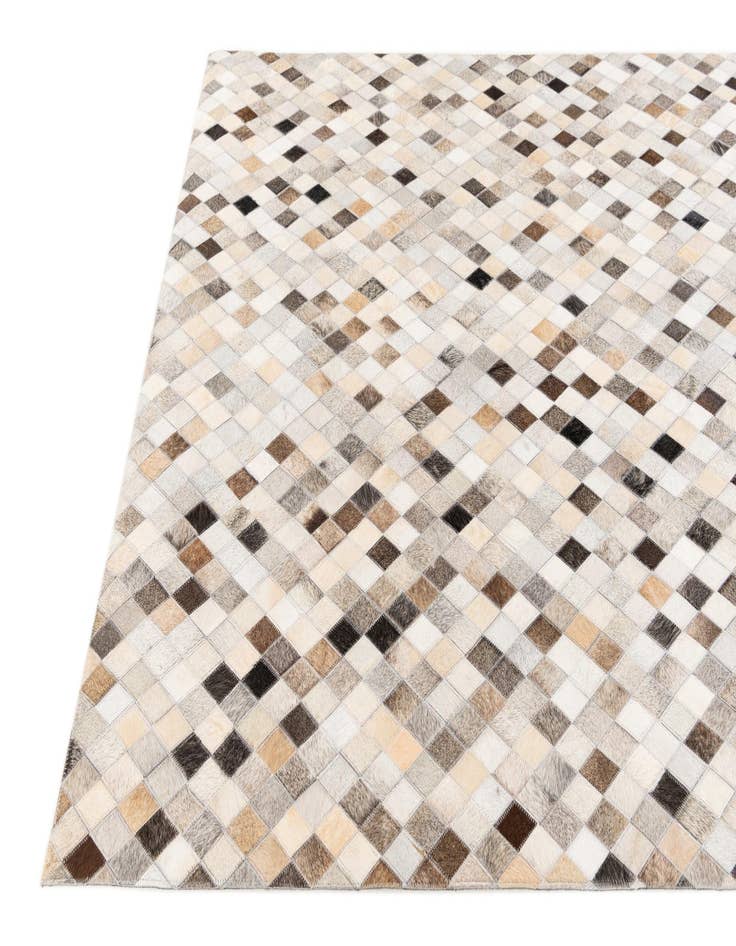 Detail image of 4' 7 x 6' 8 Cowhide Stocks Rug