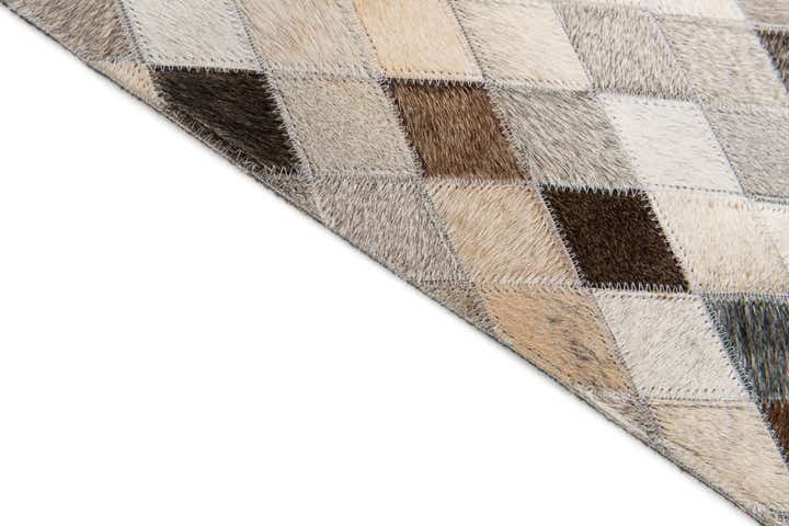 4' 7 x 6' 8 Cowhide Stocks Rug