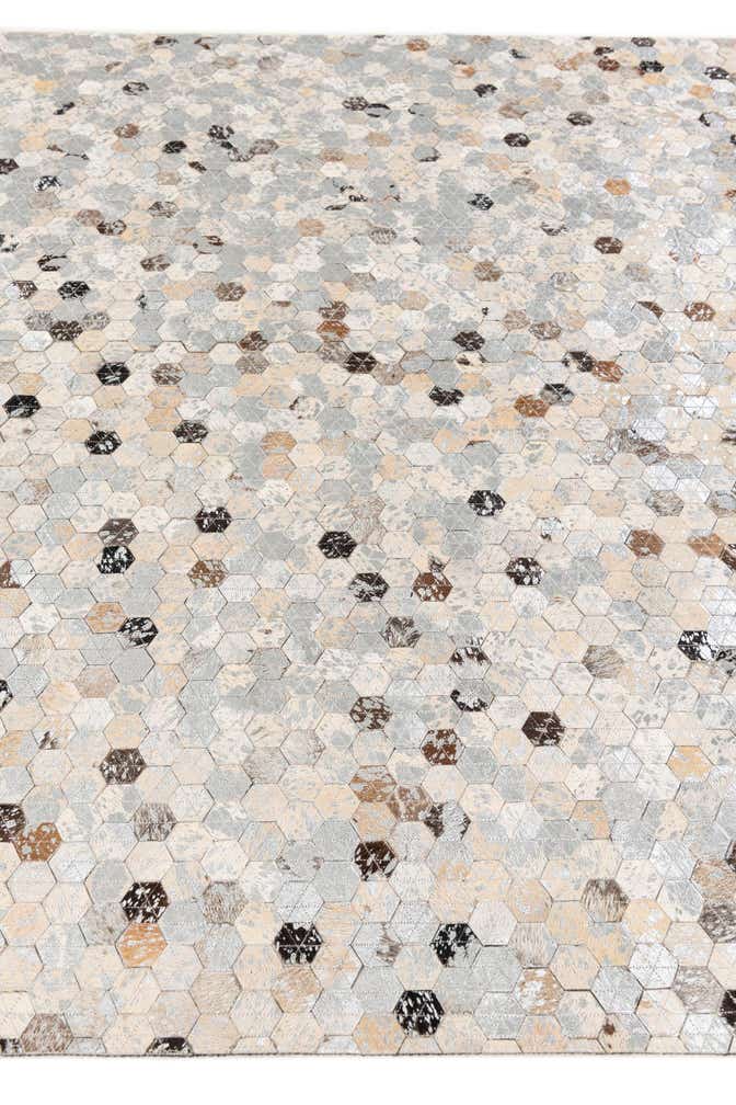 4' 9 x 6' 9 Cowhide Stocks Rug
