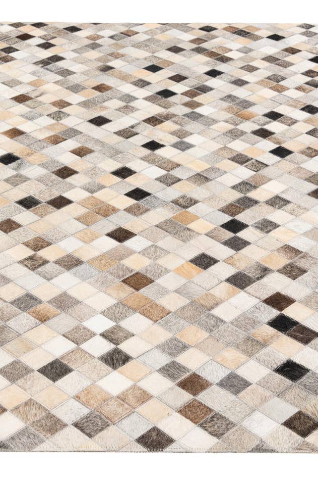 Detail image of 4' 8 x 6' 7 Cowhide Stocks Rug