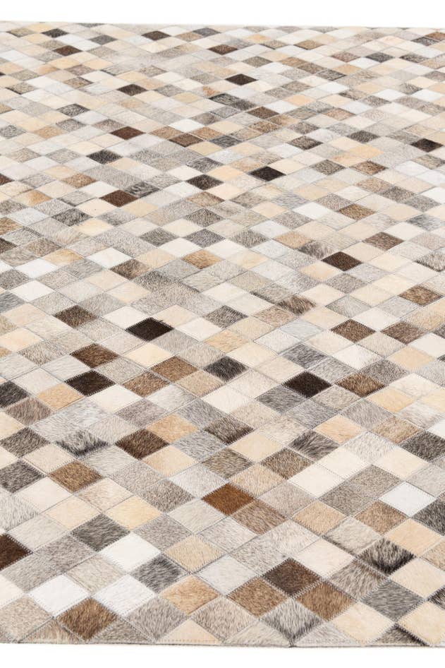 Detail image of 4' 9 x 6' 8 Cowhide Stocks Rug