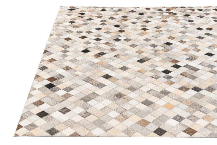Detail image of 4' 7 x 6' 7 Cowhide Stocks Rug