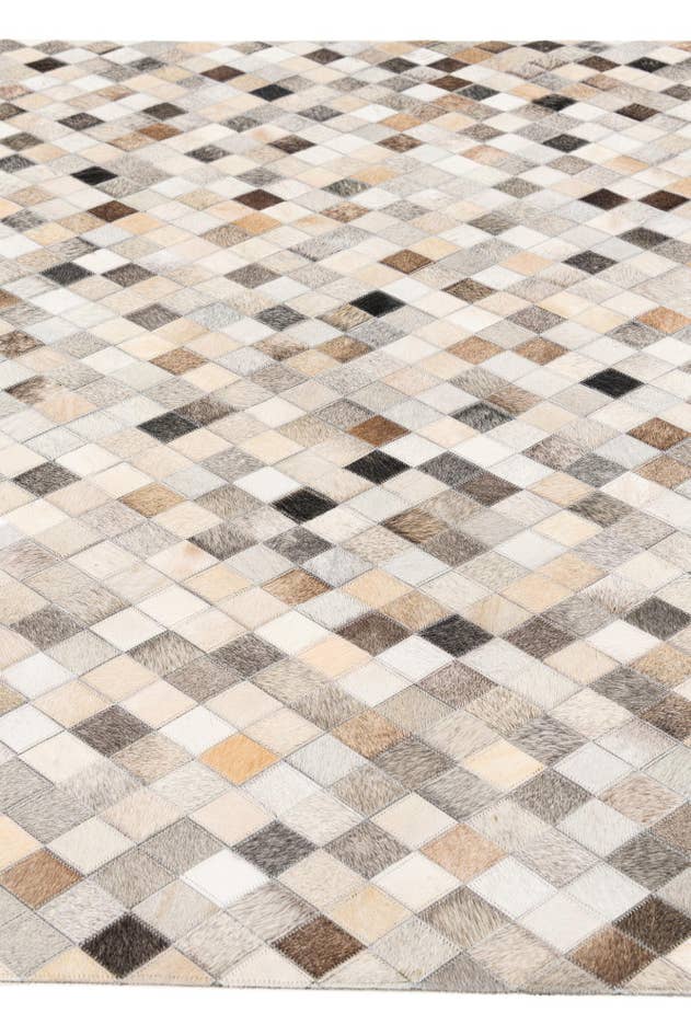Detail image of 4' 7 x 6' 7 Cowhide Stocks Rug
