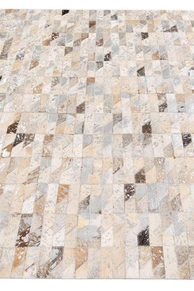 4' 6 x 6' 8 Cowhide Stocks Rug