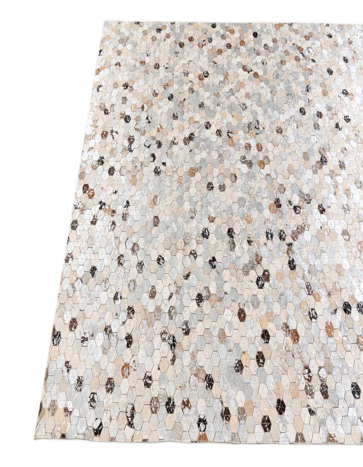 Detail image of 4' 9 x 6' 9 Cowhide Stocks Rug