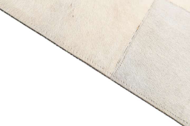 4' 3 x 6' 4 Cowhide Stocks Rug