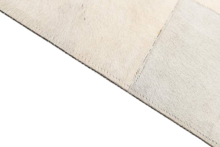 Detail image of 4' 3 x 6' 4 Cowhide Stocks Rug