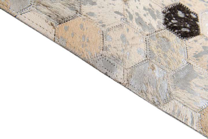 4' x 5' 7 Cowhide Stocks Rug