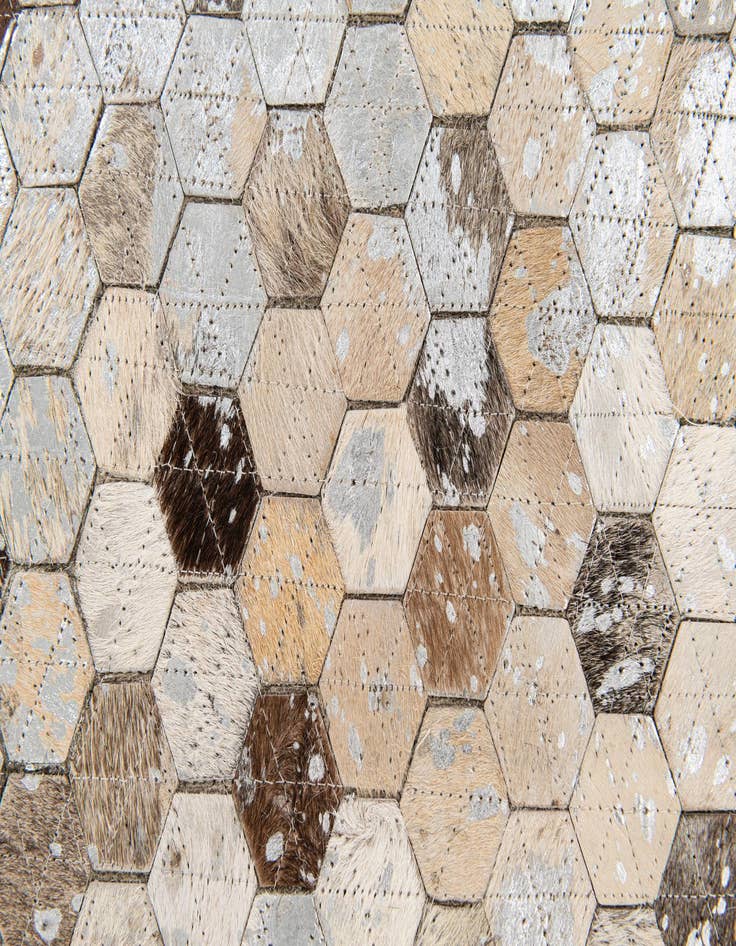 Detail image of 3' 7 x 5' 4 Cowhide Stocks Rug