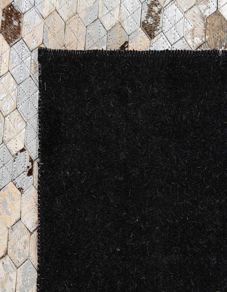Detail image of 3' 7 x 5' 4 Cowhide Stocks Rug