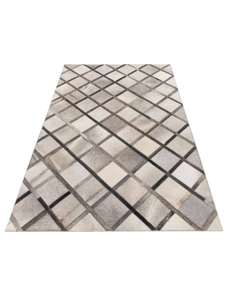 Detail image of 4' 1 x 6' 3 Cowhide Stocks Rug