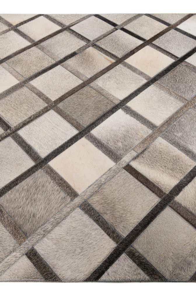 4' 1 x 6' 3 Cowhide Stocks Rug