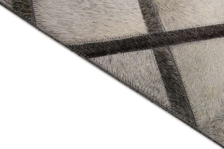 4' 1 x 6' 3 Cowhide Stocks Rug