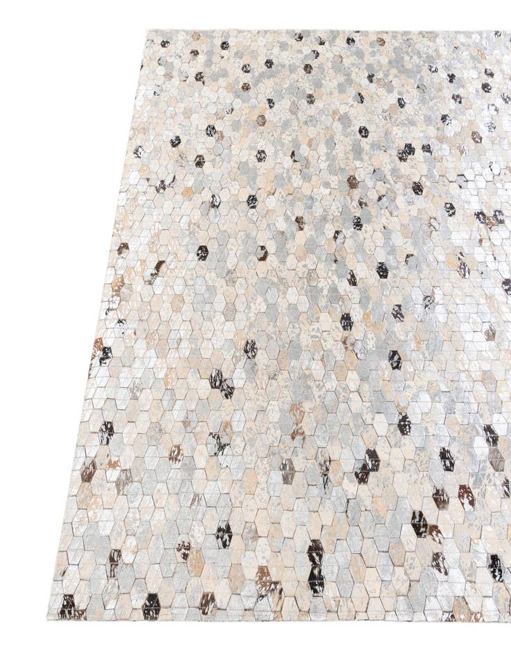 Detail image of 4' 1 x 5' 6 Cowhide Stocks Rug