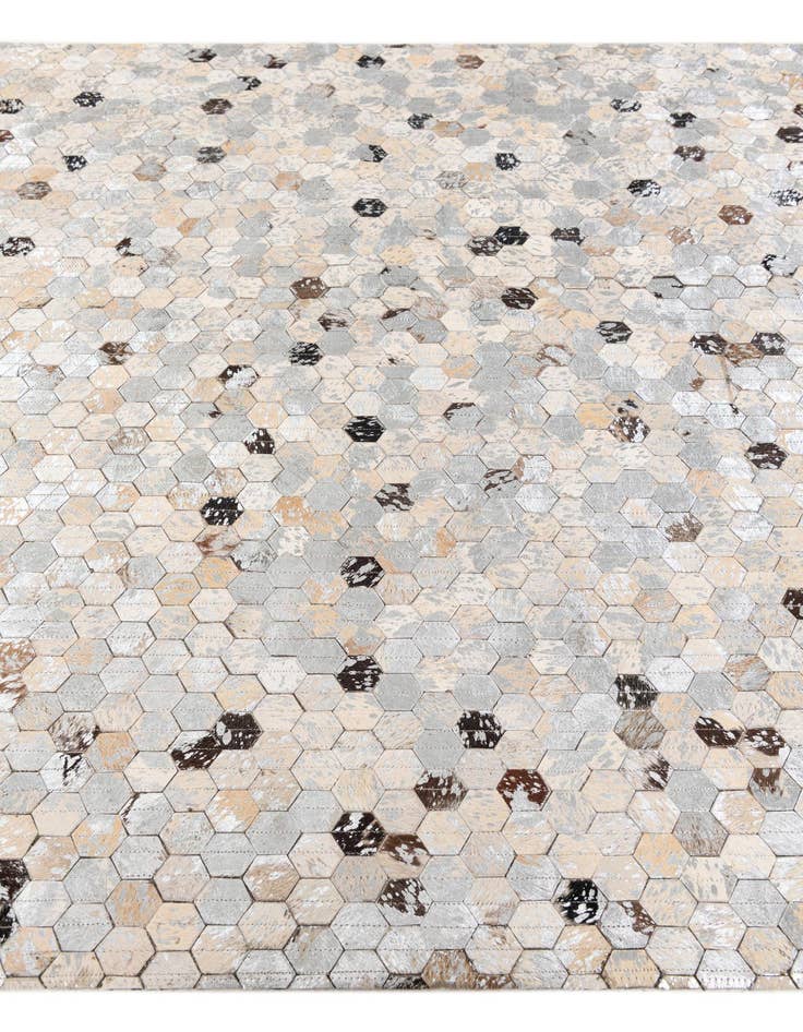 Detail image of 4' 1 x 5' 6 Cowhide Stocks Rug