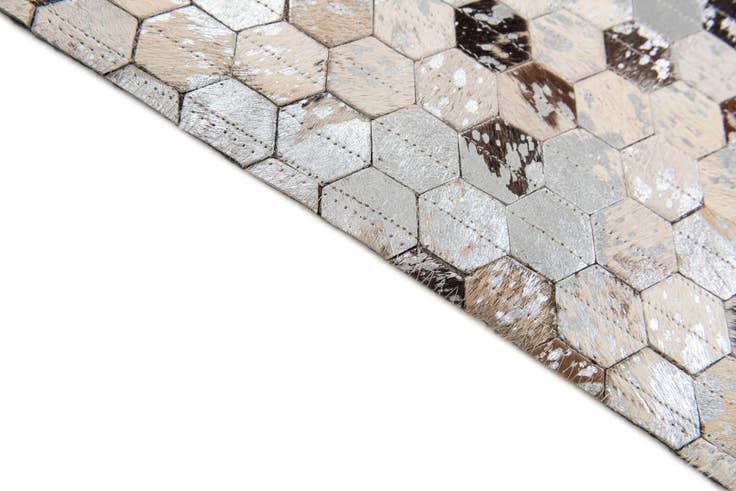 Detail image of 4' 1 x 5' 6 Cowhide Stocks Rug