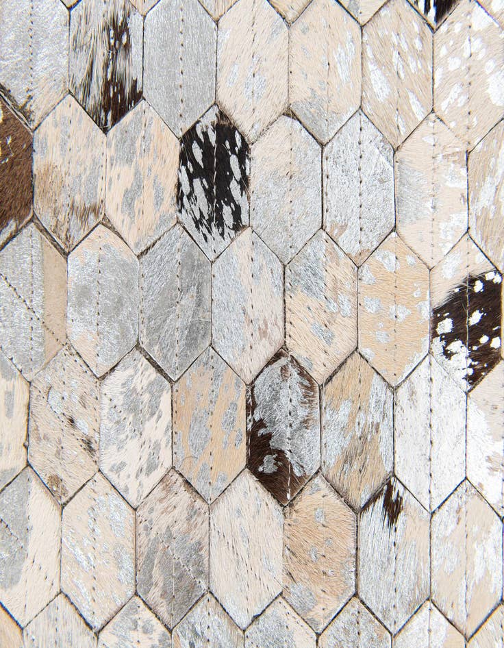Detail image of 4' 1 x 5' 6 Cowhide Stocks Rug