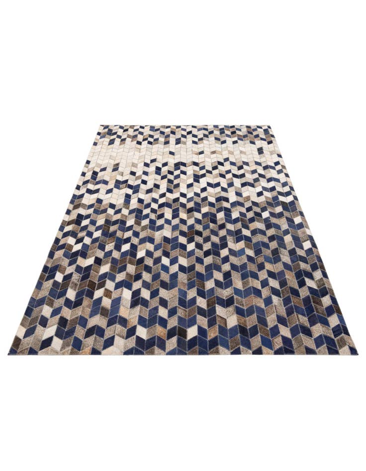 Detail image of 4' 4 x 6' 2 Cowhide Stocks Rug