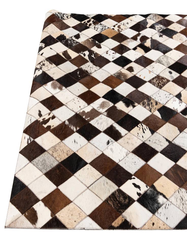 Detail image of 4' 1 x 5' 10 Cowhide Stocks Rug