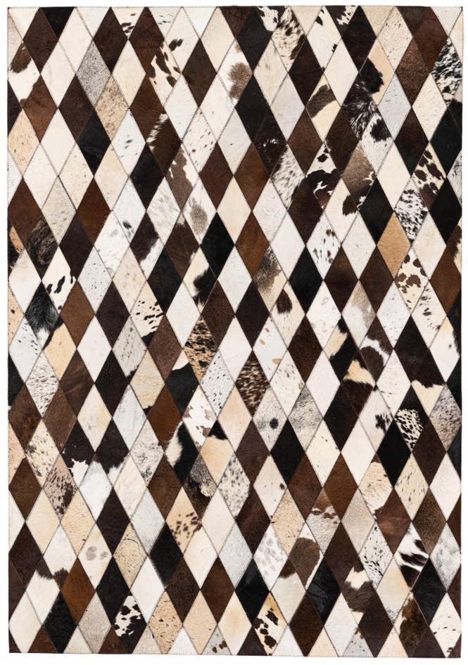 Detail image of 4' 1 x 5' 10 Cowhide Stocks Rug