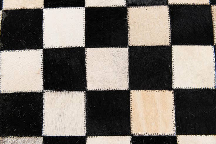 Detail image of 3' 11 x 5' 11 Cowhide Stocks Rug