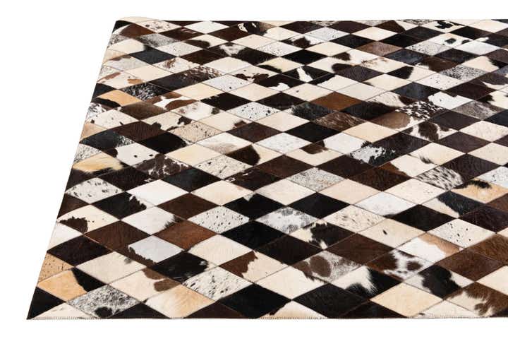 4' 1 x 5' 11 Cowhide Stocks Rug