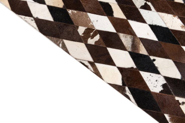 Detail image of 4' x 5' 11 Cowhide Stocks Rug