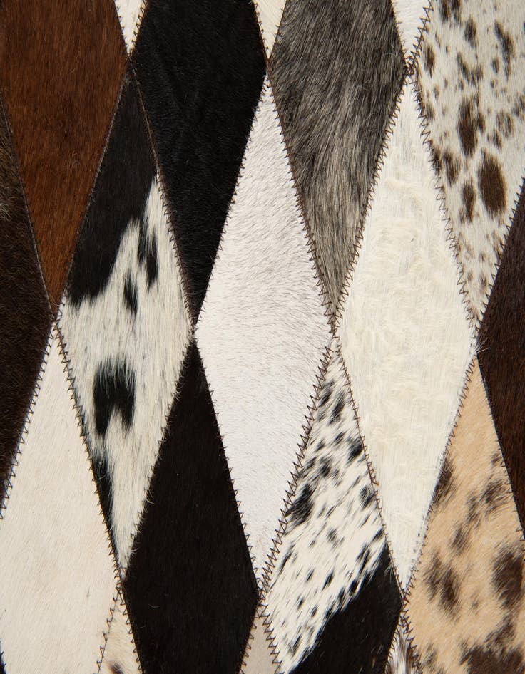 Detail image of 4' 1 x 5' 10 Cowhide Stocks Rug