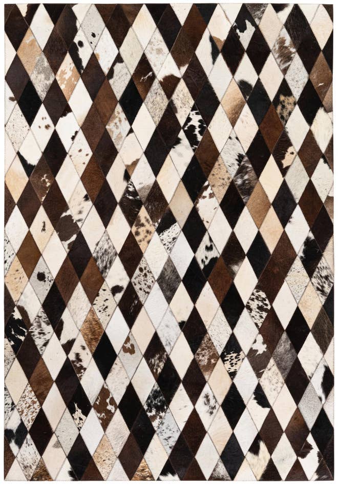 Detail image of 4' 1 x 5' 10 Cowhide Stocks Rug