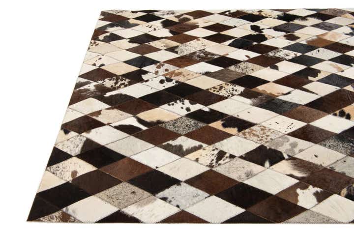 4' 1 x 5' 10 Cowhide Stocks Rug