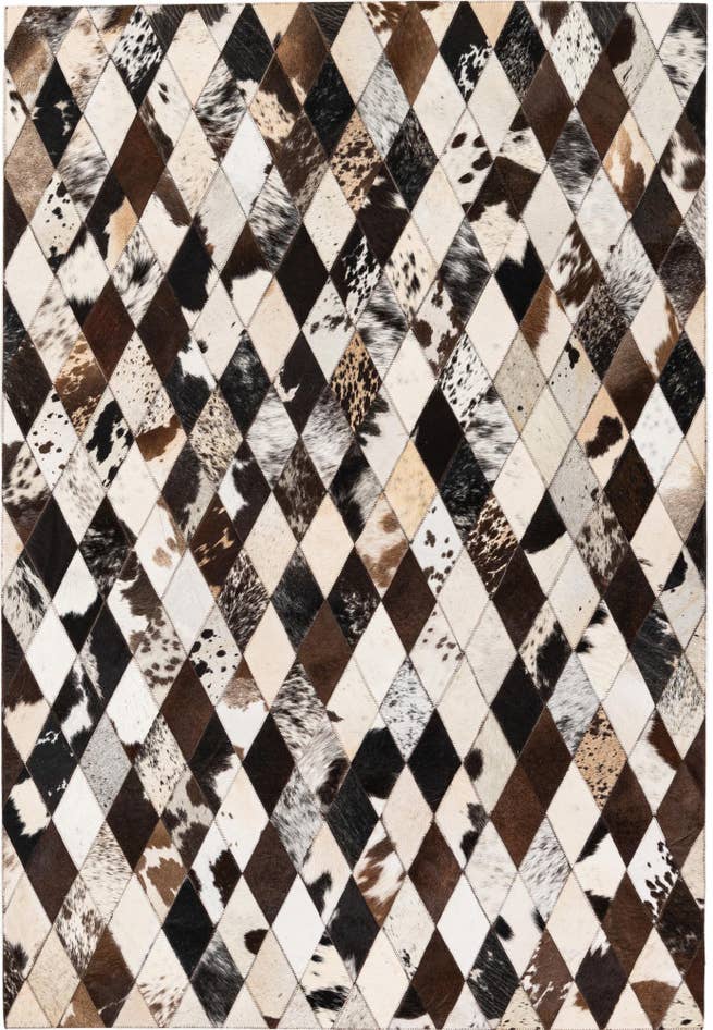 Detail image of 4' 1 x 5' 10 Cowhide Stocks Rug