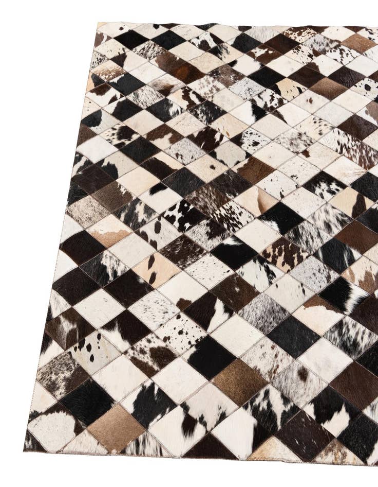 Detail image of 4' x 5' 10 Cowhide Stocks Rug