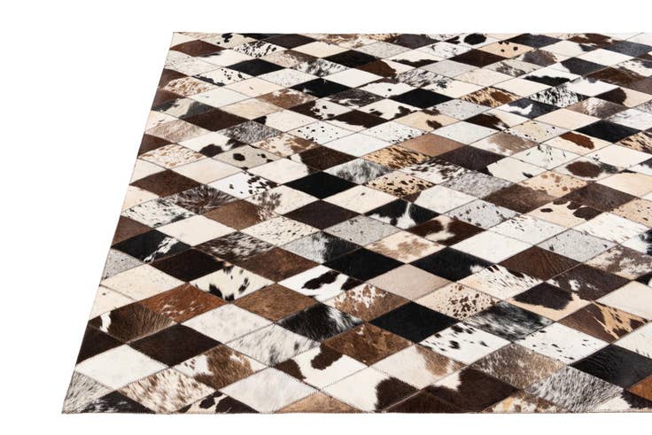 Detail image of 4' 1 x 5' 11 Cowhide Stocks Rug