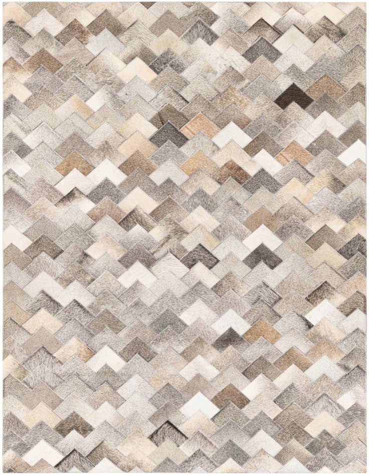 Detail image of 4' 1 x 5' 10 Cowhide Stocks Rug